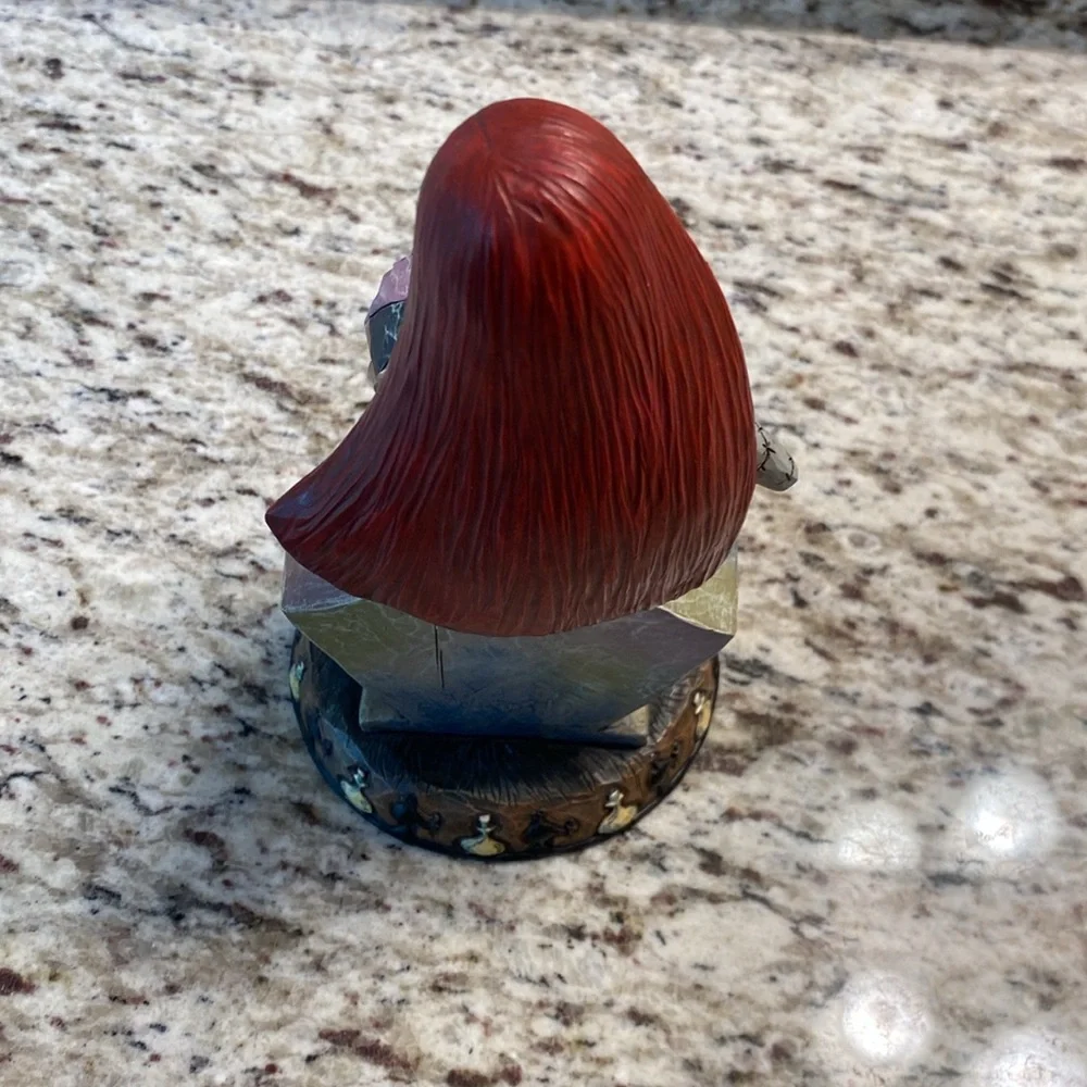 Disney Traditions Jim Shore Sally Smitten Seamstress Figure Nightmare Christmas - Picture 4 of 10